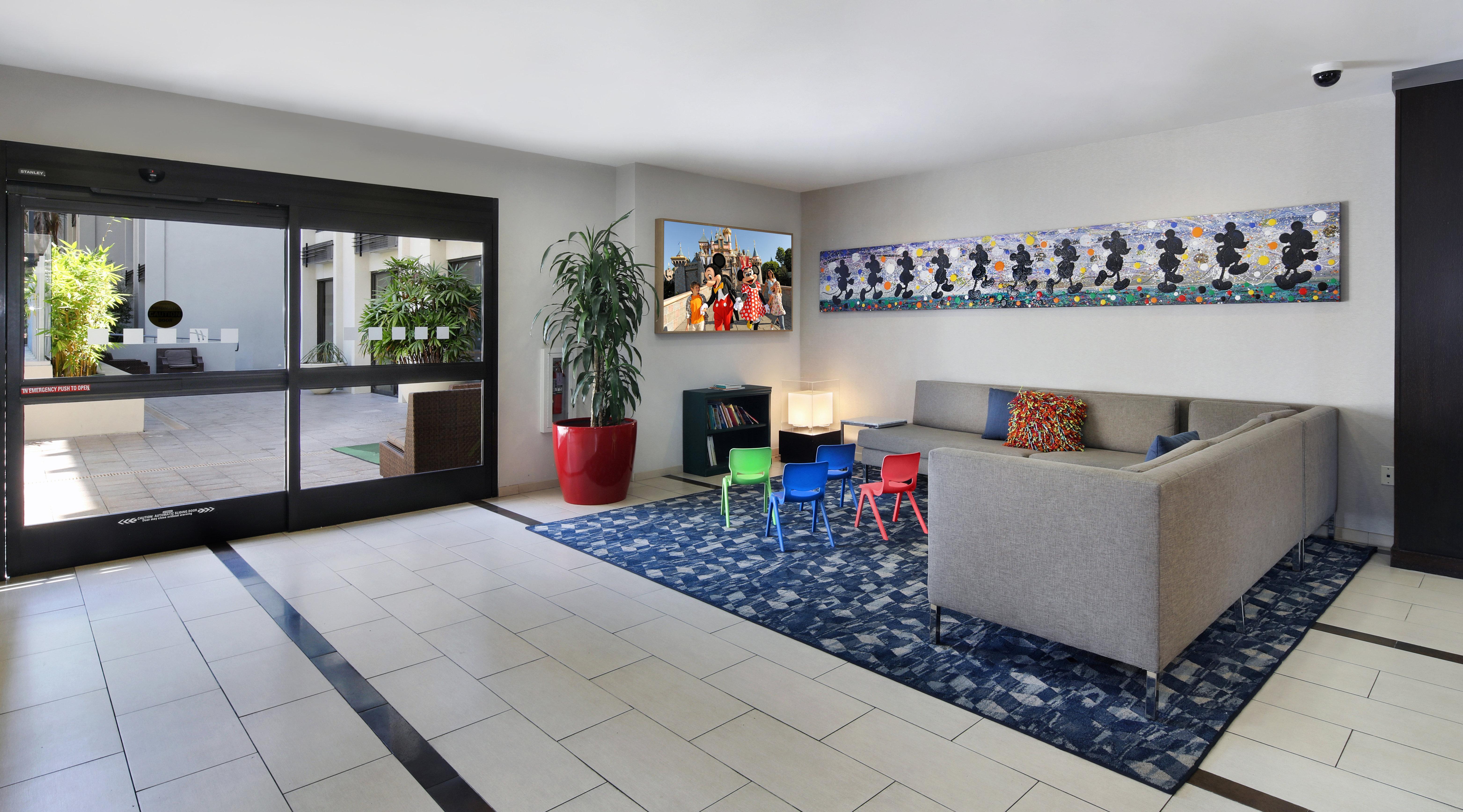 Holiday Inn Hotel & Suites Anaheim By Ihg Kültér fotó